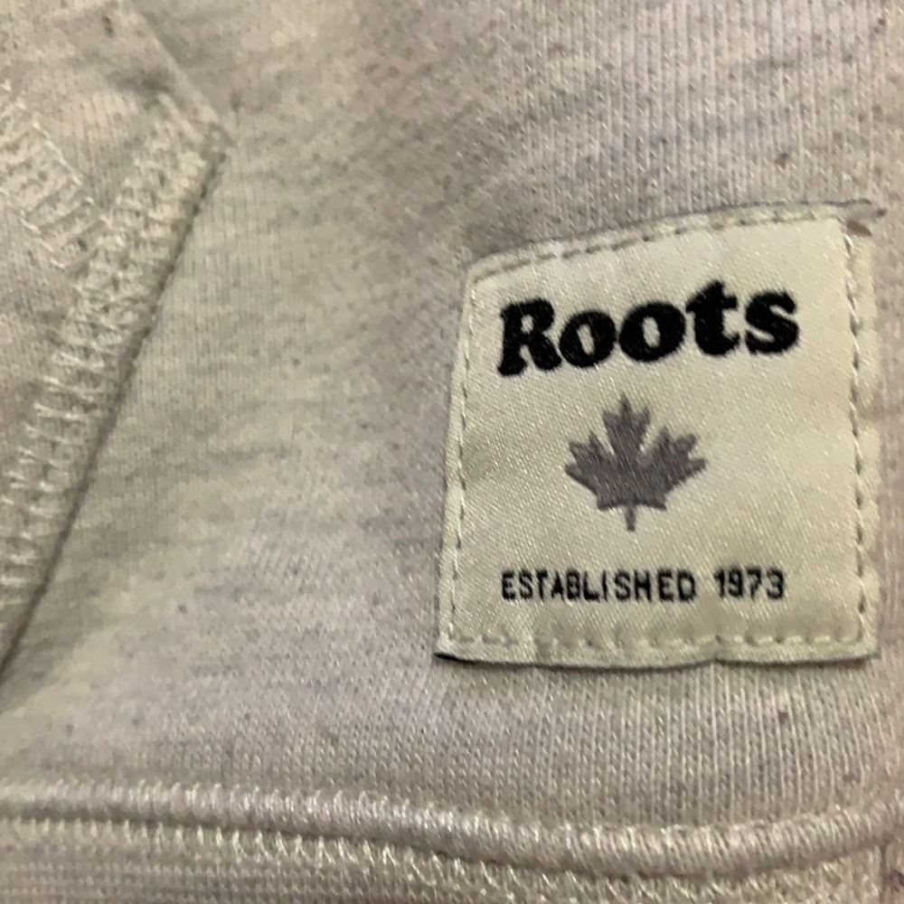 ROOTS - Picture 2 of 4